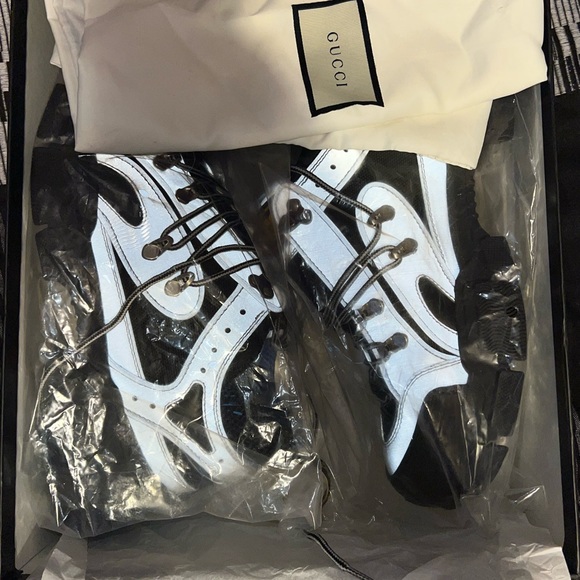 Gucci Boot Sneaker - Picture 6 of 7